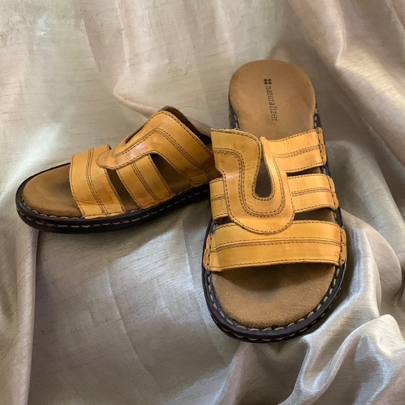 Naturalizer Shoes - Naturalizer 7 slide sandals